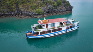 Vịnh Lan Hạ ngắm thiên nhiên - Du thuyền Royal Lotus -1 ngày